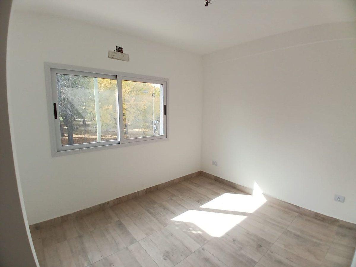 Foto de VENTA DEPTO DE 3 AMB ZONA RESIDENCIAL LA TABLADA, imagen 3