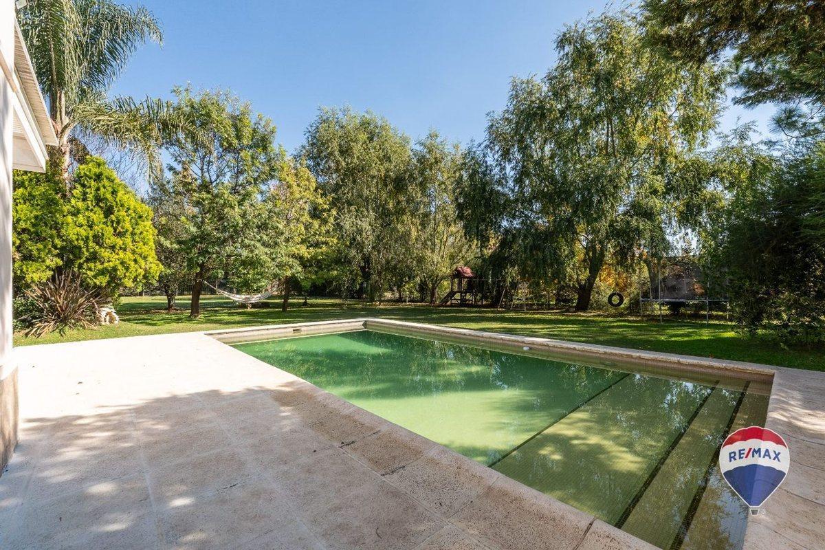 Foto de VENTA CASA 4 AMB CAMPOS DE ROCA VENTA CASA PILETA, imagen 1