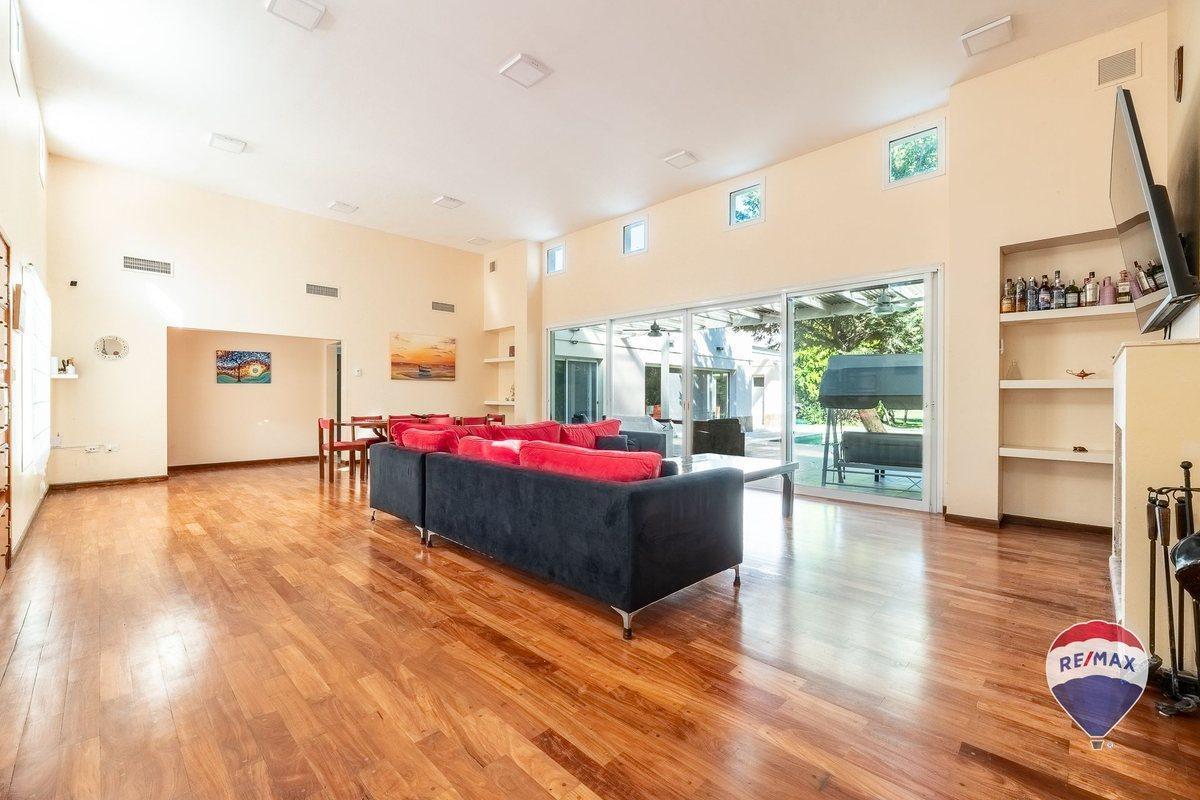 Foto de VENTA CASA 4 AMB CAMPOS DE ROCA VENTA CASA PILETA, imagen 2