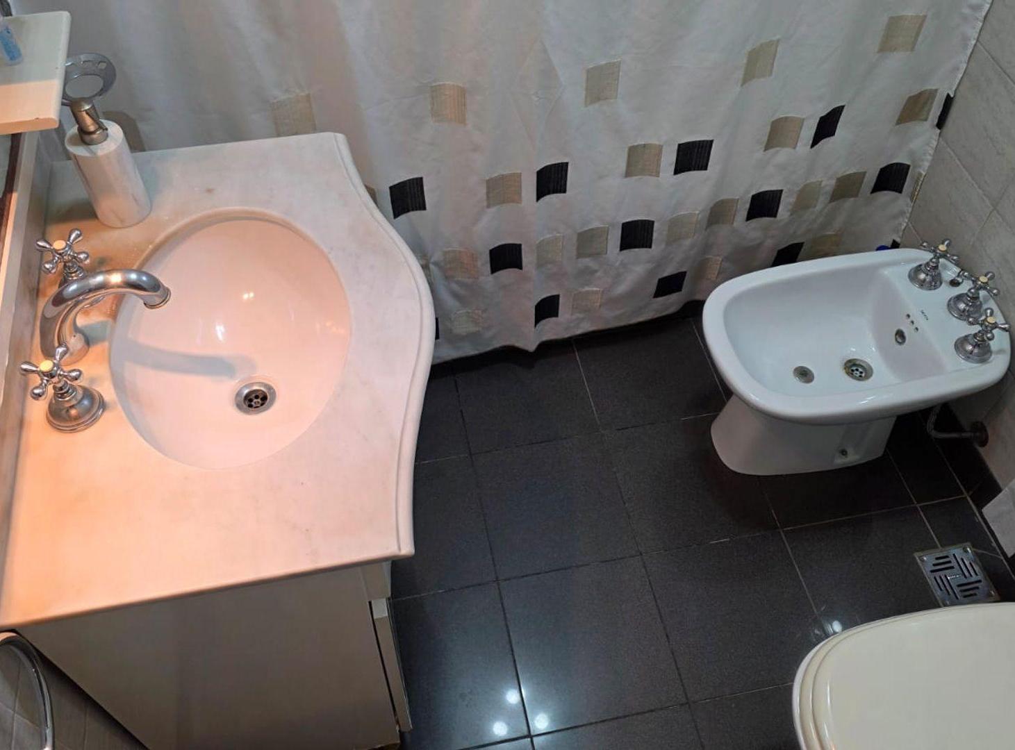 Foto de VENTA PH 3 AMBIENTES CON BALCON EN CHACARITA, imagen 1