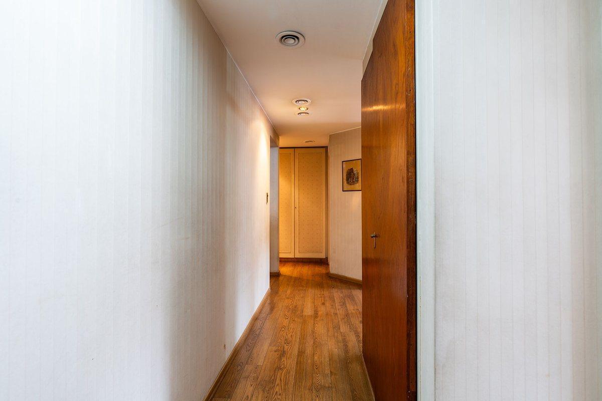 Foto de VENTA IMPORTANTE LOCAL COMERCIAL MAS PH LANUS CTRO, imagen 3