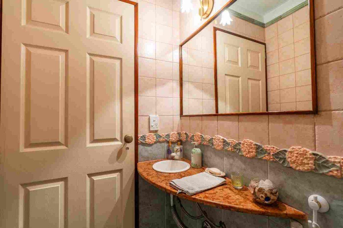 Foto de VENTA CASA BANFIELD 6 AMBIENTES, imagen 3