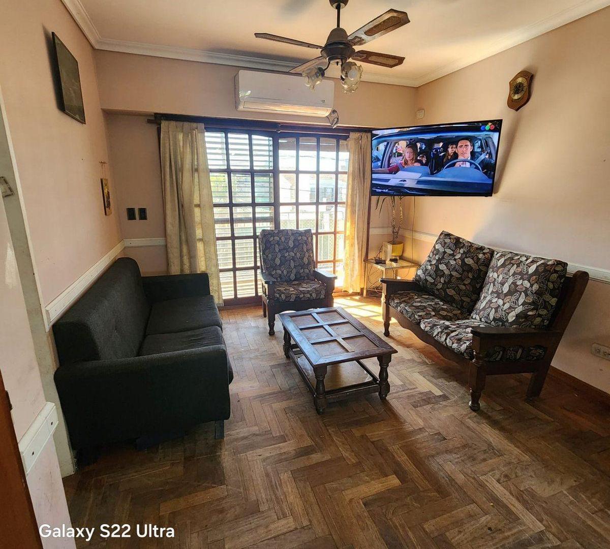 Foto de Venta Casa 6 ambientes Solano Quilmes, imagen 1