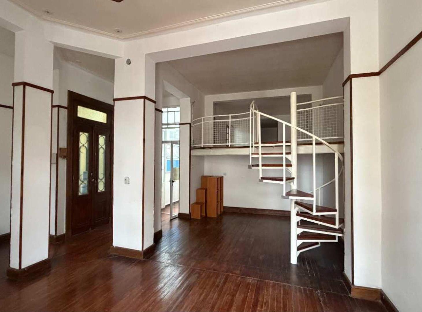 Foto de PH 4 AMBIENTES CON BALCON EN VENTA EN SAN TELMO, imagen 3