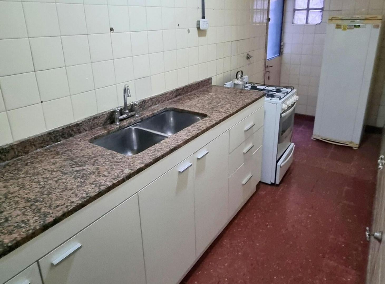 Foto de VENTA SAN TELMO DEPARTAMENTO 3 AMBIENTES C/PATIO, imagen 3