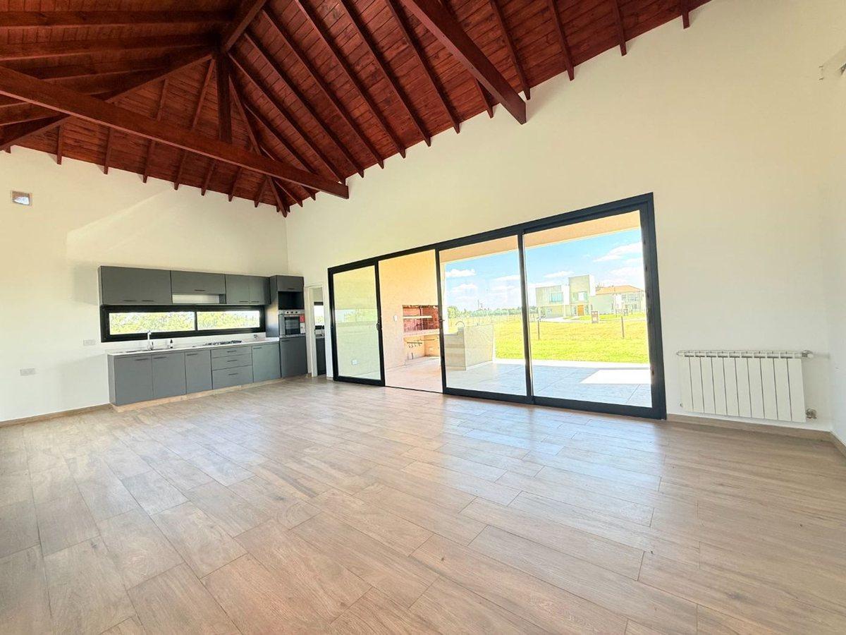 Foto de VENTA CASA 4 AMBIENTES EL REBENQUE, imagen 4