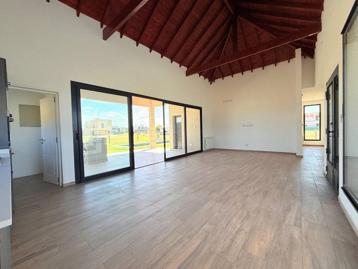 Foto de VENTA CASA 4 AMBIENTES EL REBENQUE, imagen 5