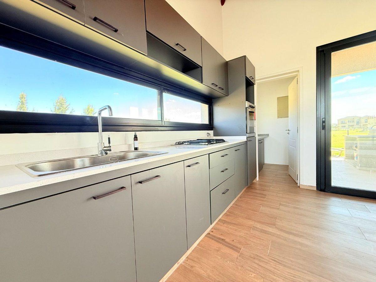 Foto de VENTA CASA 4 AMBIENTES EL REBENQUE, imagen 1