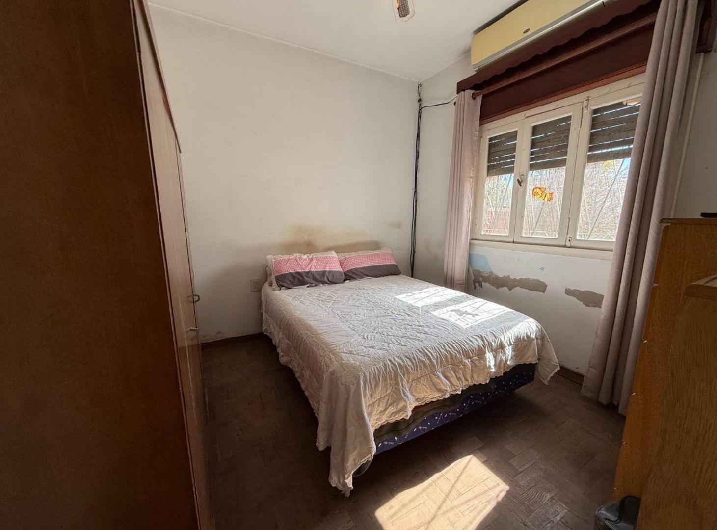 Foto de CASA EN VENTA 3 AMBIENTES LONGCHAMPS GARAGE JARDIN, imagen 3