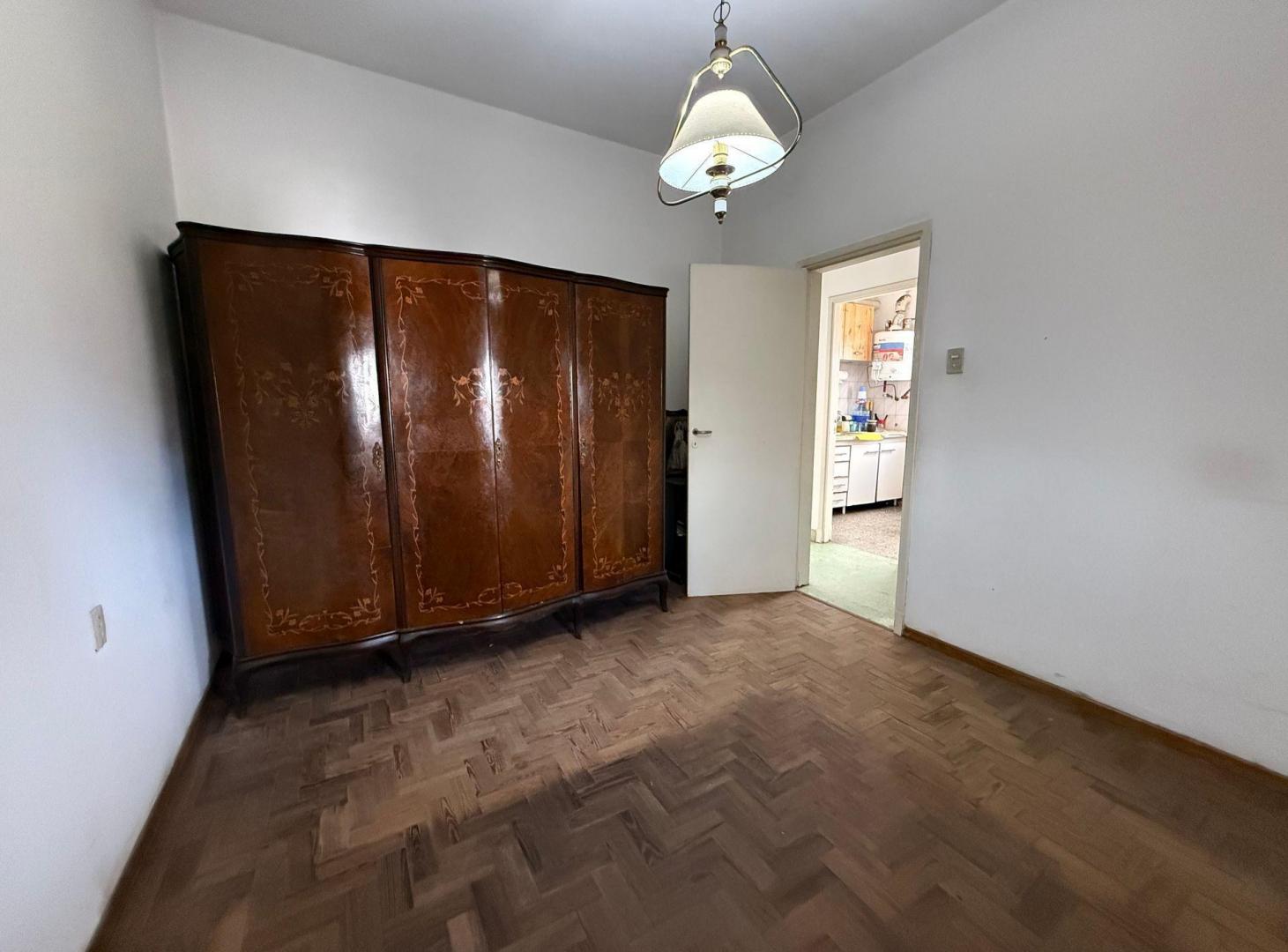 Foto de CASA EN VENTA 3 AMBIENTES LONGCHAMPS GARAGE JARDIN, imagen 1