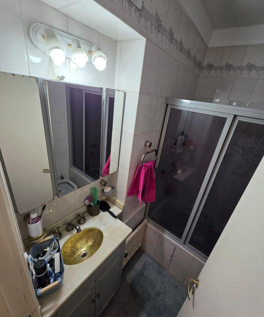 Foto de VENTA DEPARTAMENTO 4 AMBIENTES BARRACAS, imagen 1