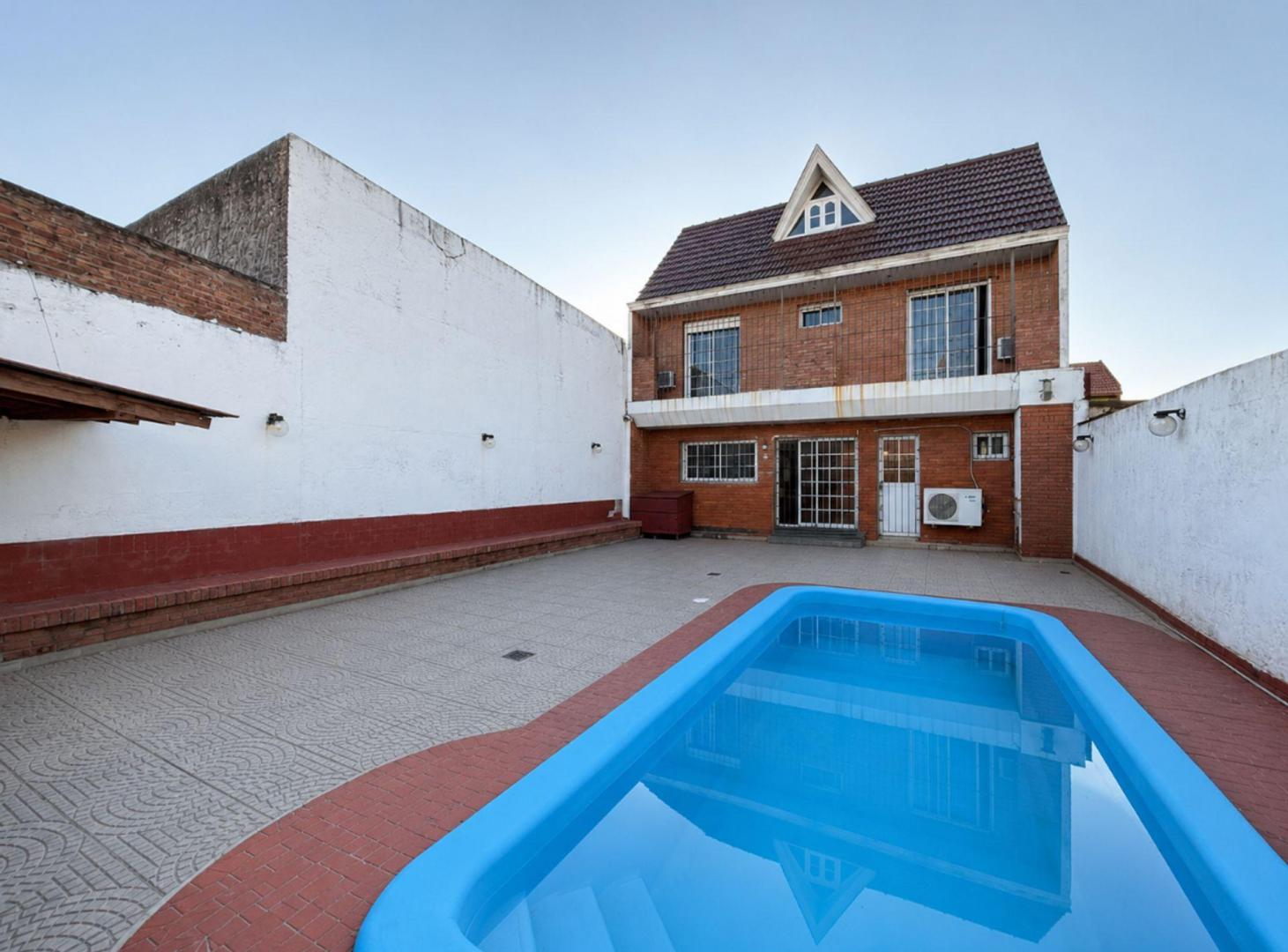 Foto de VENTA PH 5 AMBIENTES WILDE PILETA COCHERA, imagen 4