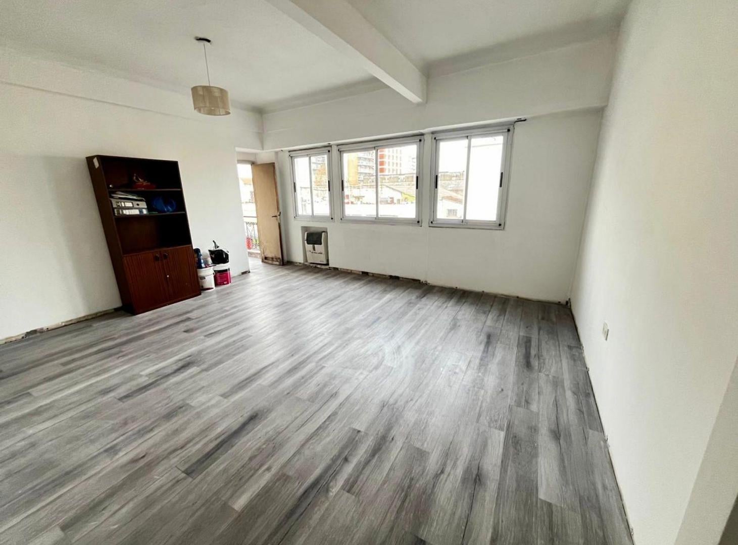 Foto de VENTA DEPARTAMENTO 3 AMB AVELLANEDA APTO CREDITO, imagen 1