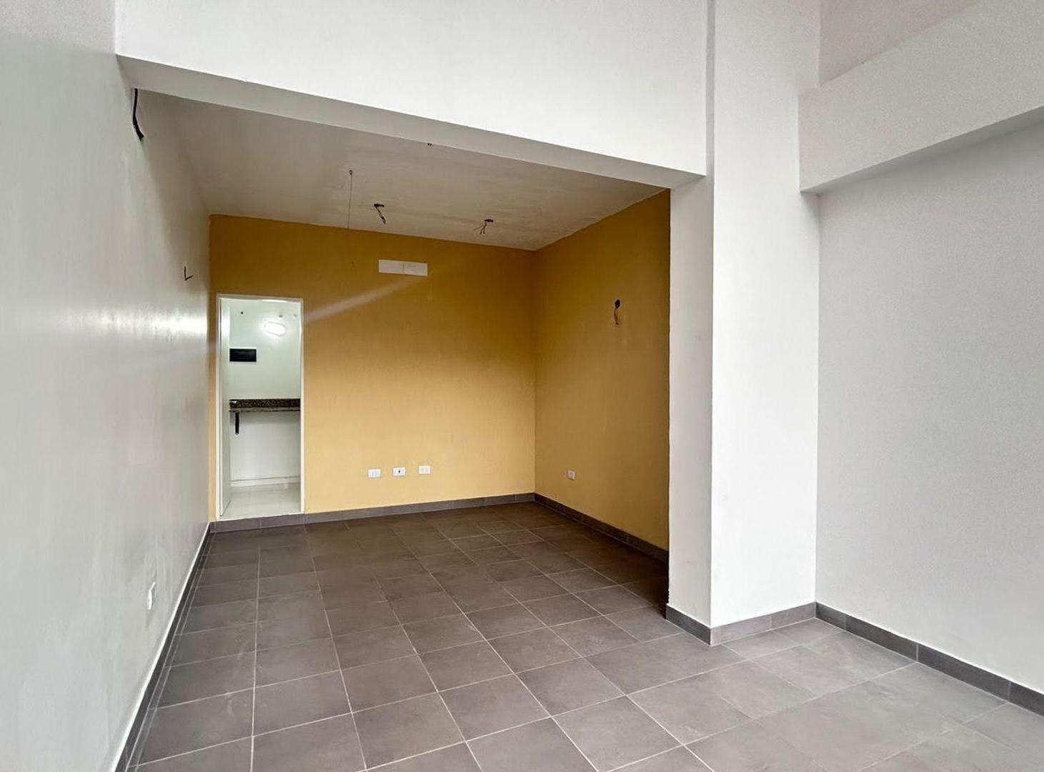 Foto de Venta Wilde Excelente Local a metros de Las Flores, imagen 3