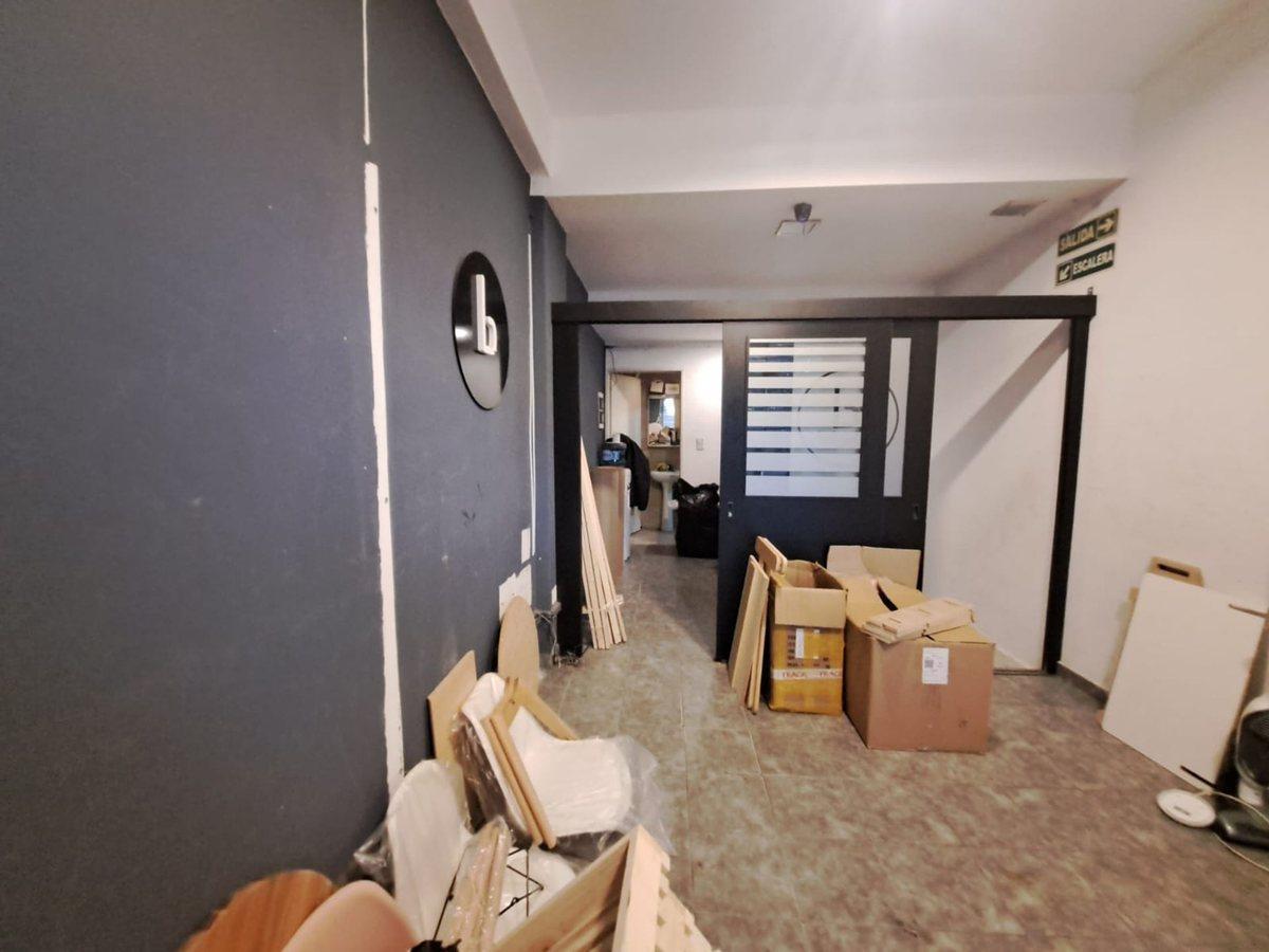 Foto de LOCAL VENTA VILLA LURO 70 M2 SOTANO MTS RIVADAVIA, imagen 3