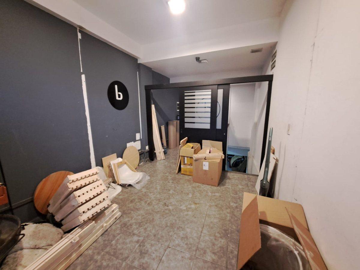 Foto de LOCAL VENTA VILLA LURO 70 M2 SOTANO MTS RIVADAVIA, imagen 4