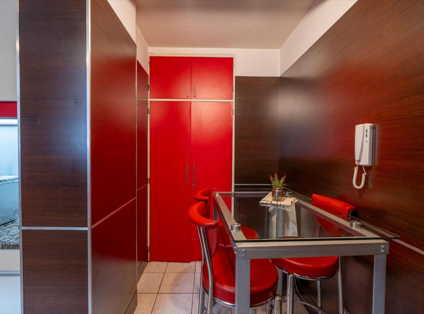 Foto de Venta departamento 4 ambientes Barracas, imagen 1
