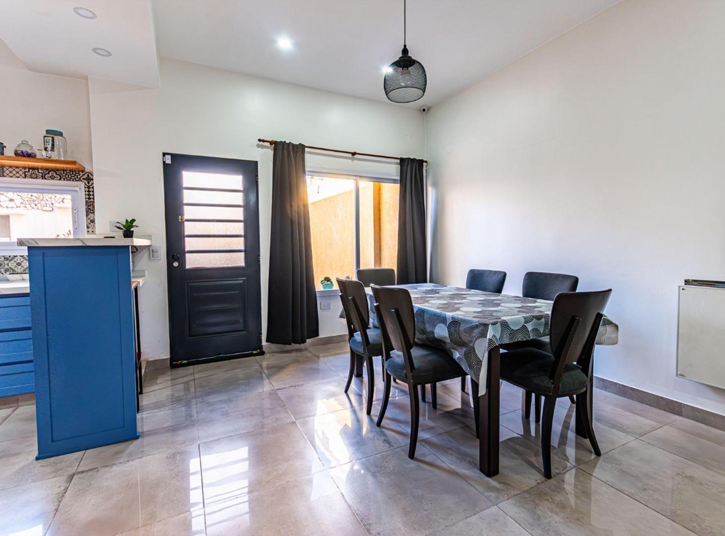 Foto de VENTA CASA 4 AMBIENTES WILDE, imagen 2