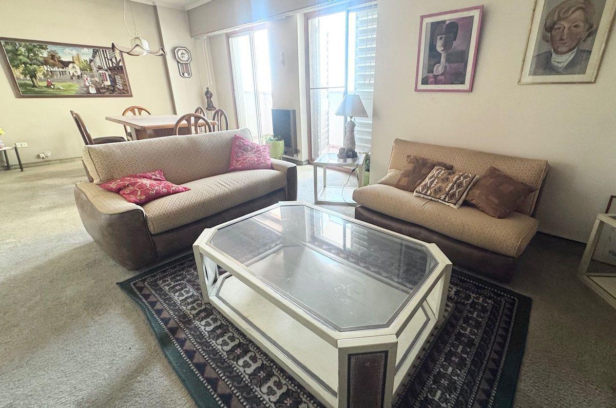 Foto de VENTA DEPARTAMENTO AVELLANEDA 4 AMBIENTES CON DEP., imagen 2
