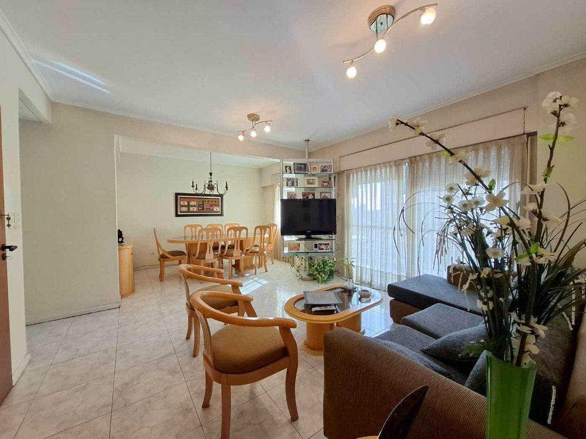 Foto de Venta en Lanus 4 amb c/ Cohera, imagen 1