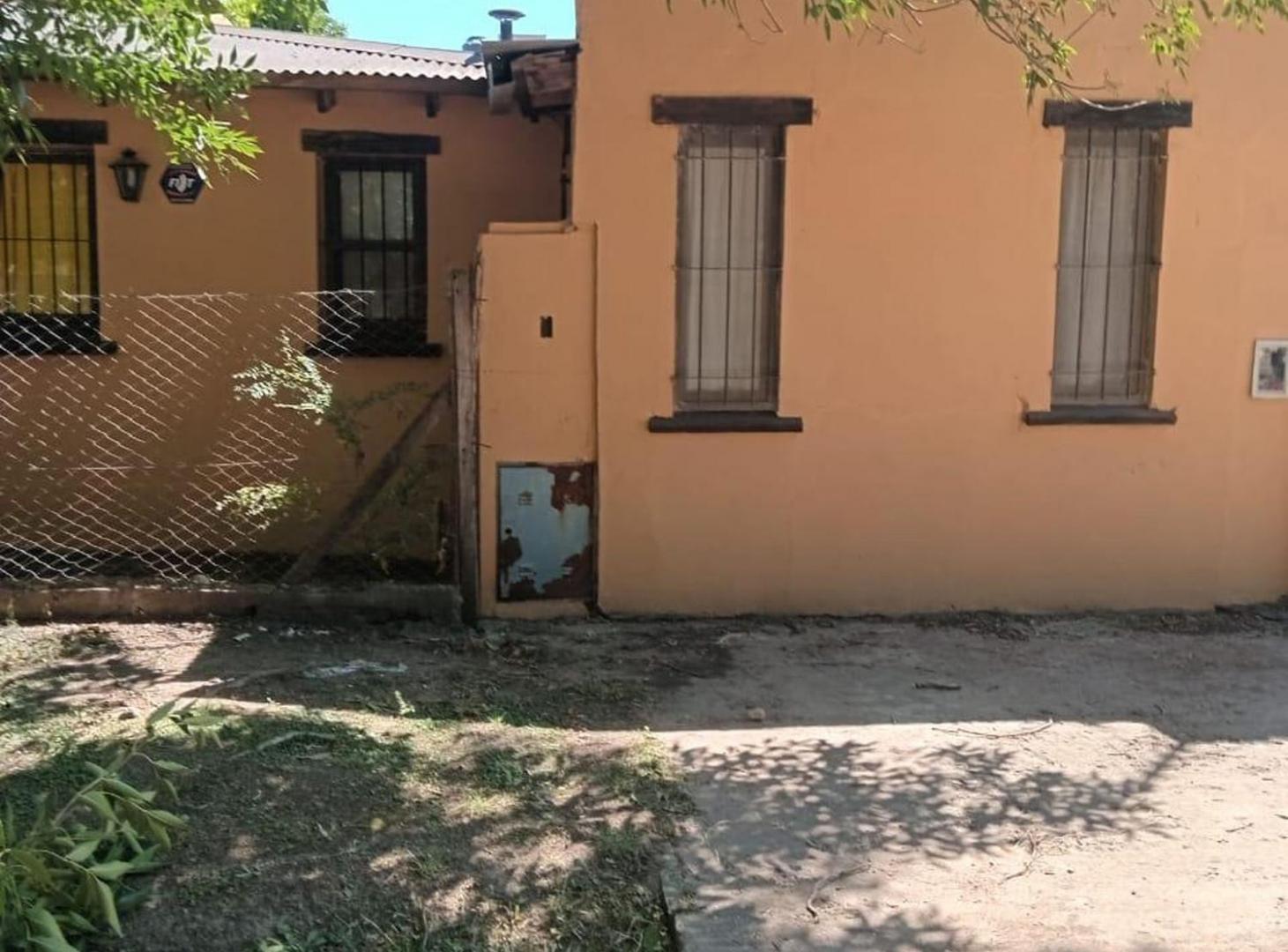 Foto de ALQUILER CASA EN BARRIO ROBERTO DE VIZENZO, imagen 2