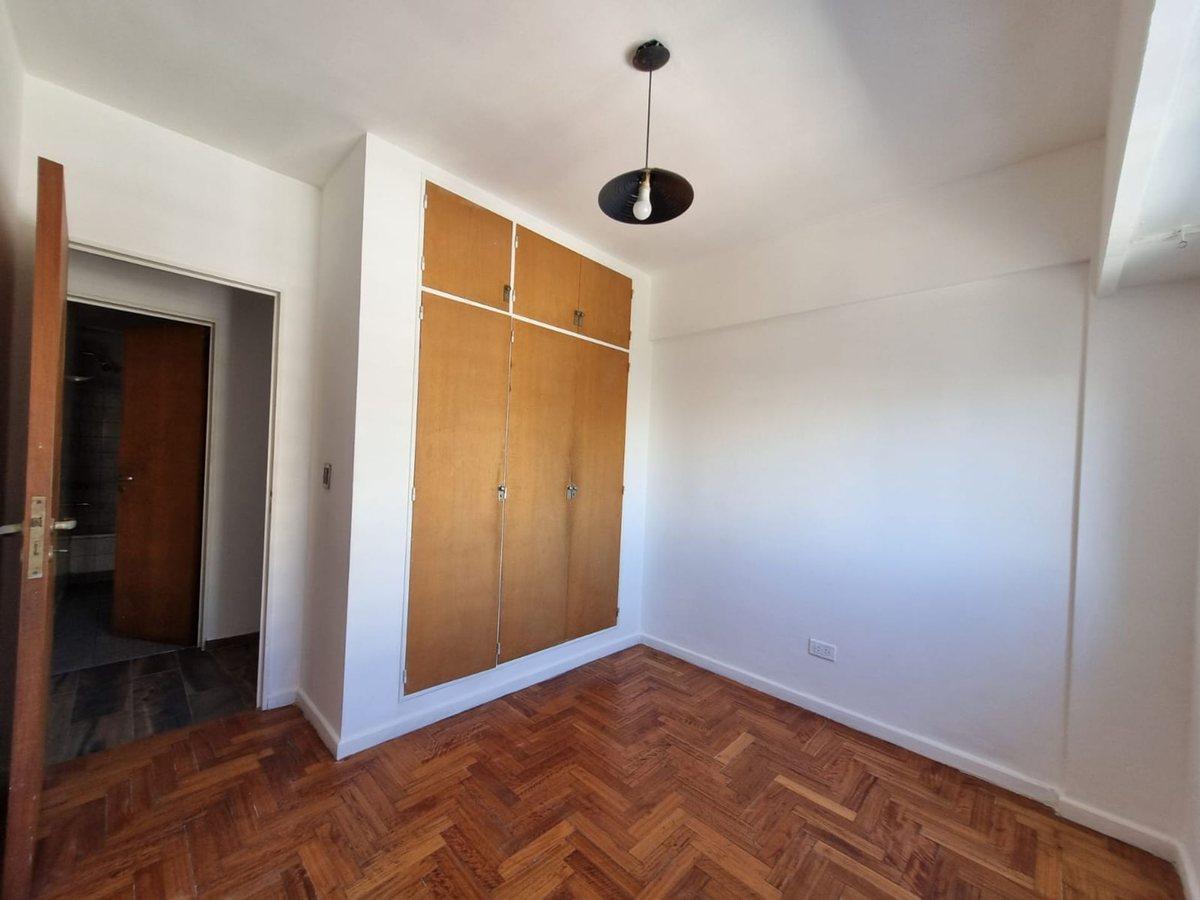 Foto de ALQUILER DEPARTAMENTO 4 AMBIENTES COCHERA BARRACAS, imagen 5