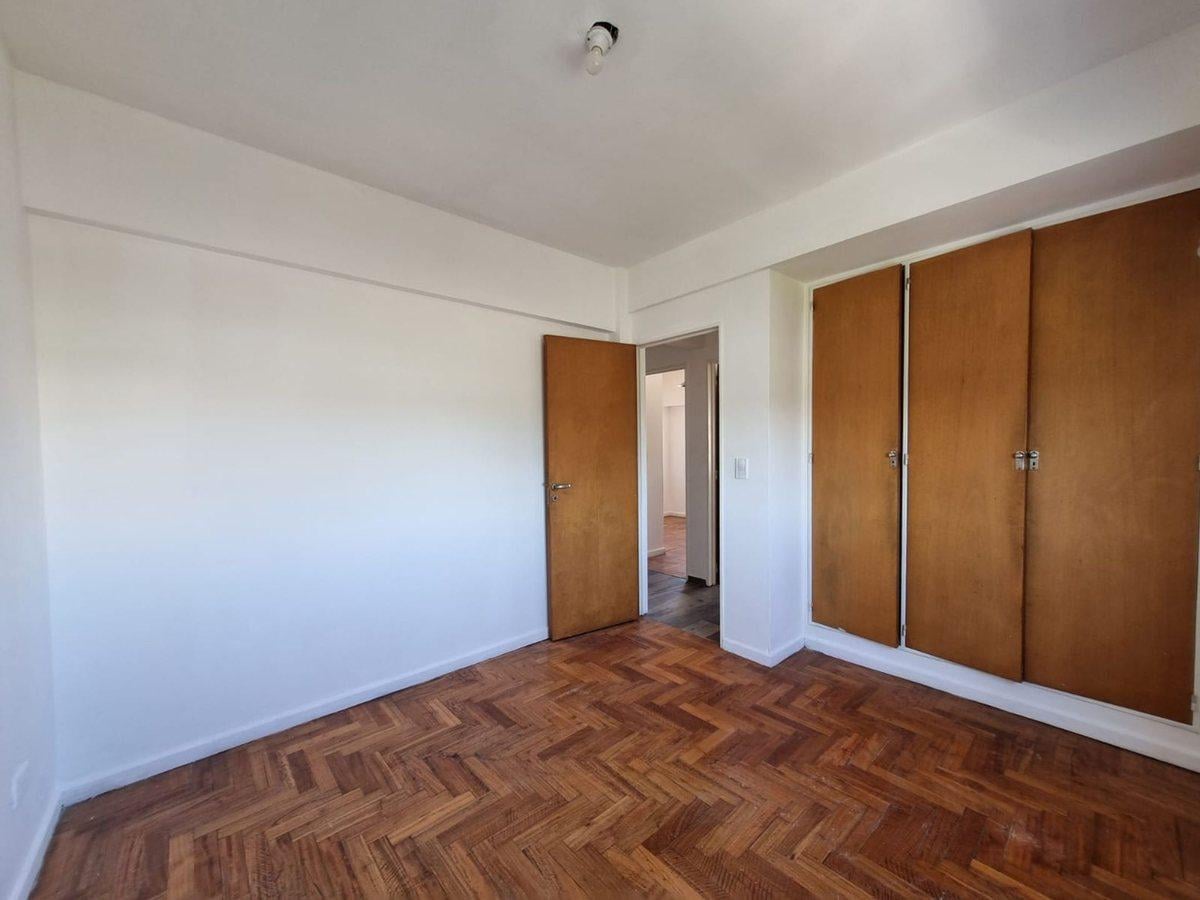 Foto de ALQUILER DEPARTAMENTO 4 AMBIENTES COCHERA BARRACAS, imagen 4