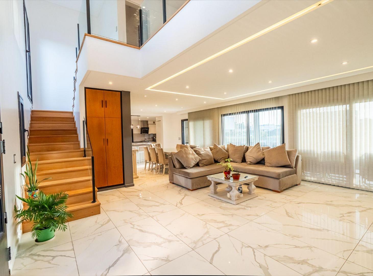 Foto de VENTA CASA LAS GOLONDRINAS 4 AMBIENTES AL AGUA, imagen 3