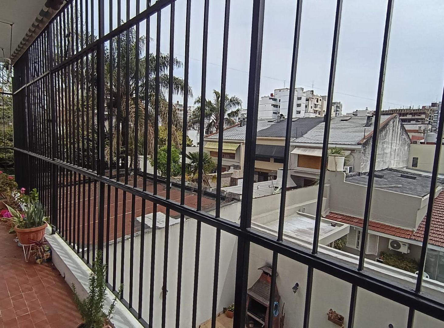 Foto de VENTA 2 AMBIENTES CON BALCON CORRIDO APTO CREDITO!, imagen 2