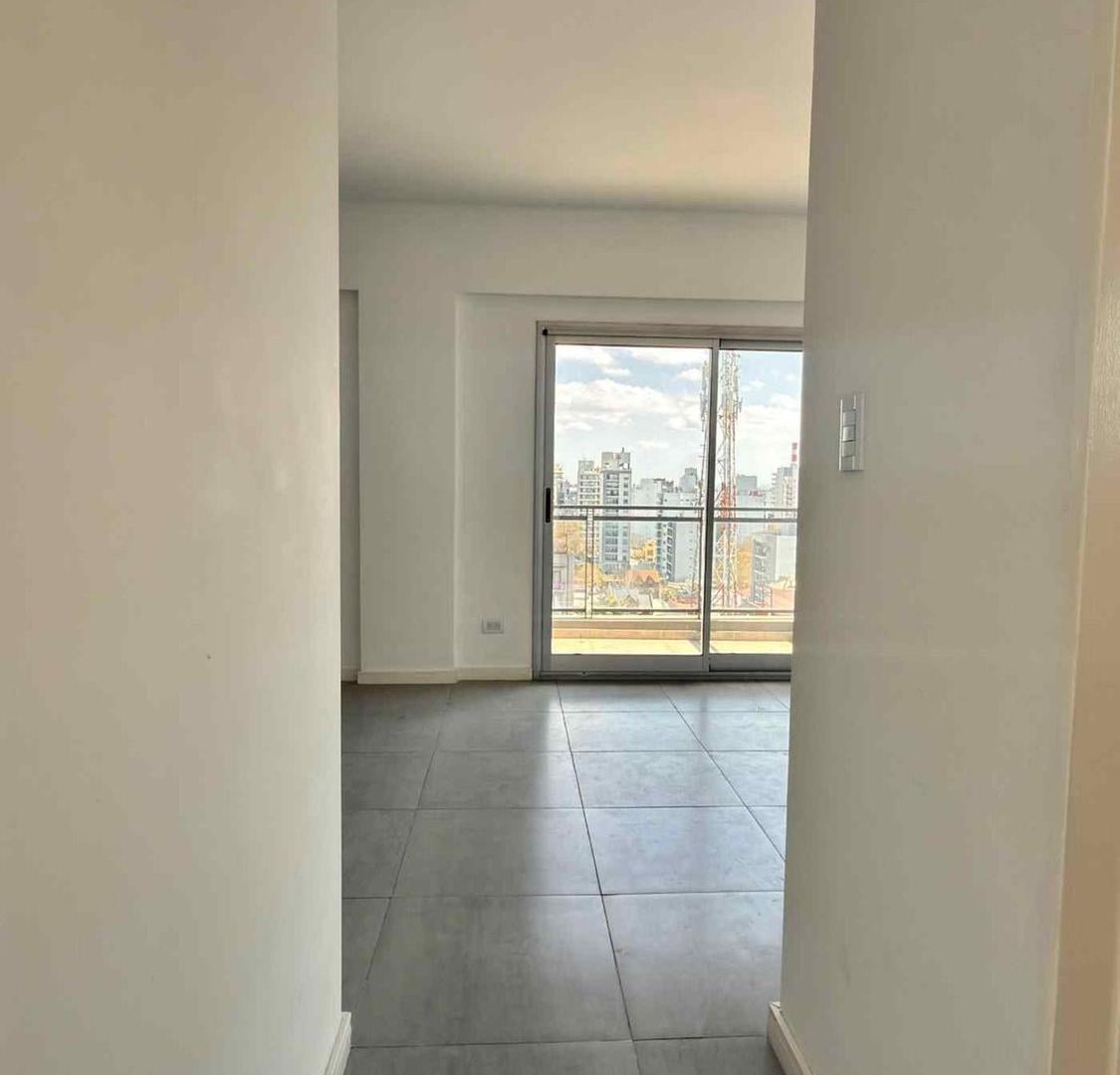 Foto de VENTA QUILMES 2 AMB CON COCHERA, imagen 1