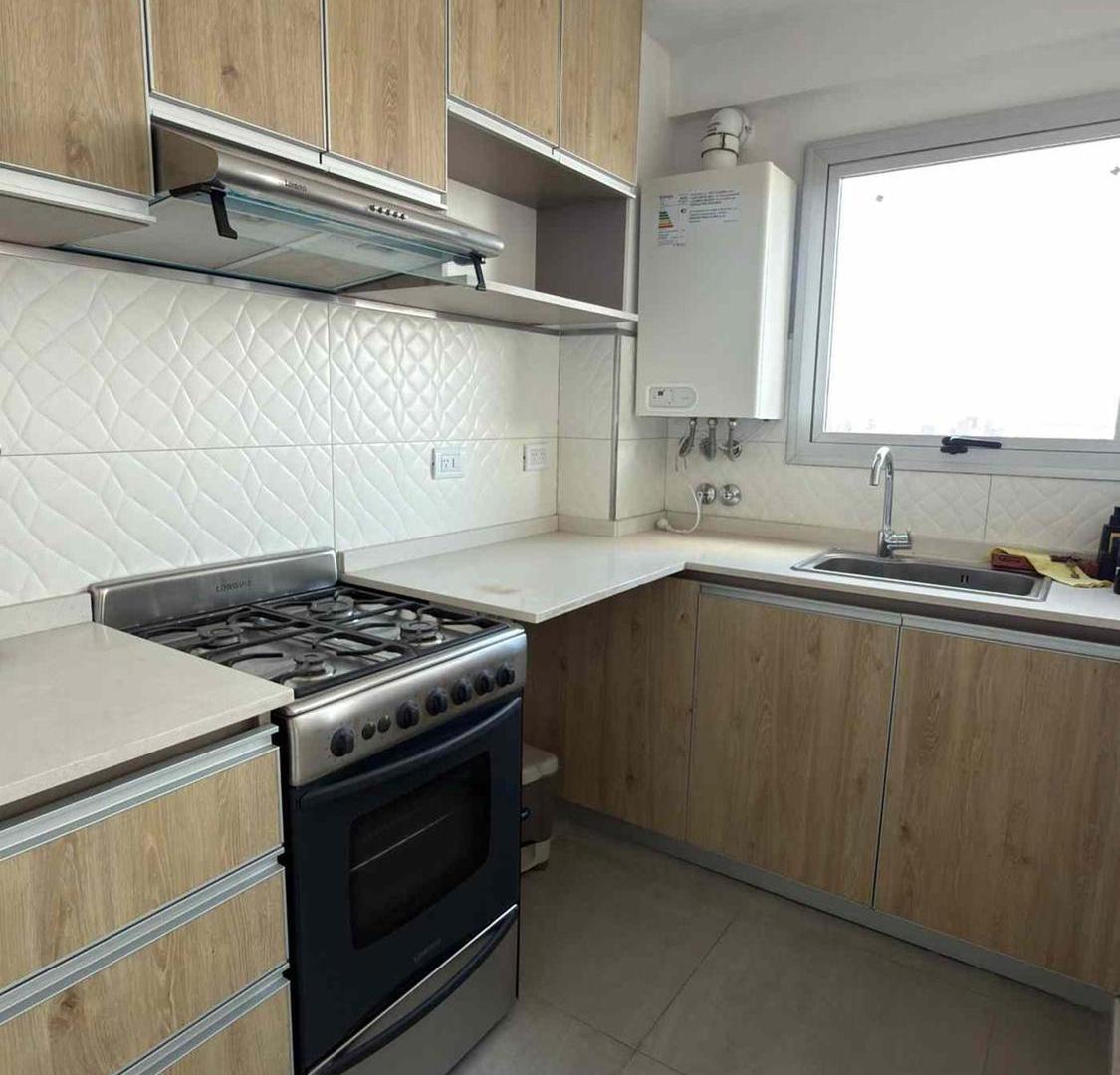 Foto de VENTA QUILMES 2 AMB CON COCHERA, imagen 4