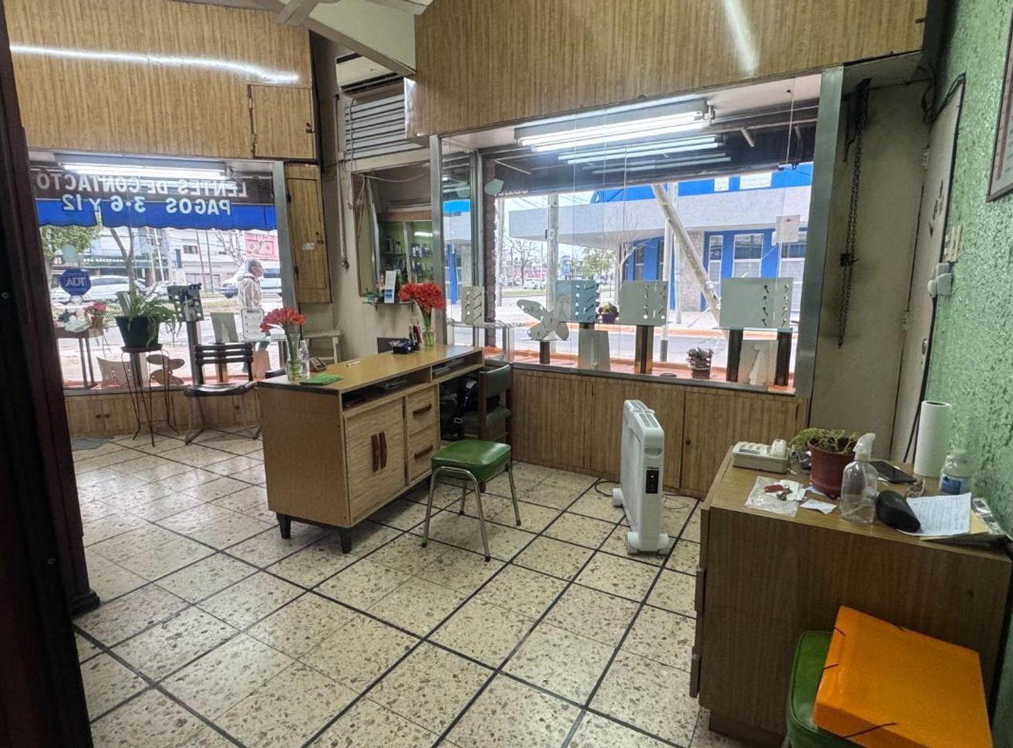Foto de VENTA LOCAL EN WILDE EN ESQUINA MITRE 5500, imagen 5