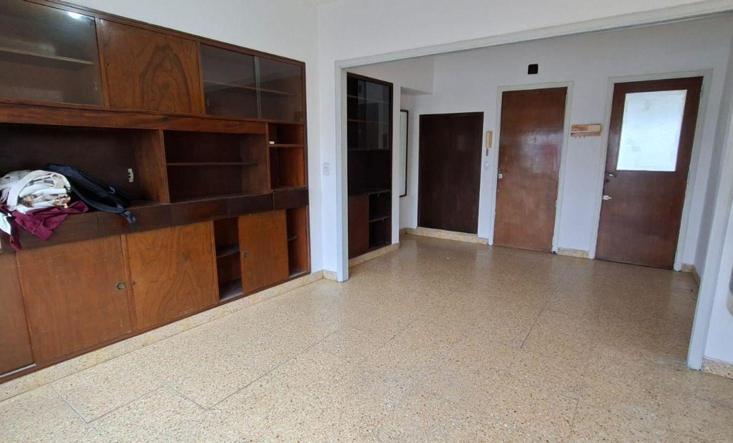 Foto de VENTA DEPARTAMENTO 3 AMBIENTES QUILMES TERRAZA, imagen 1
