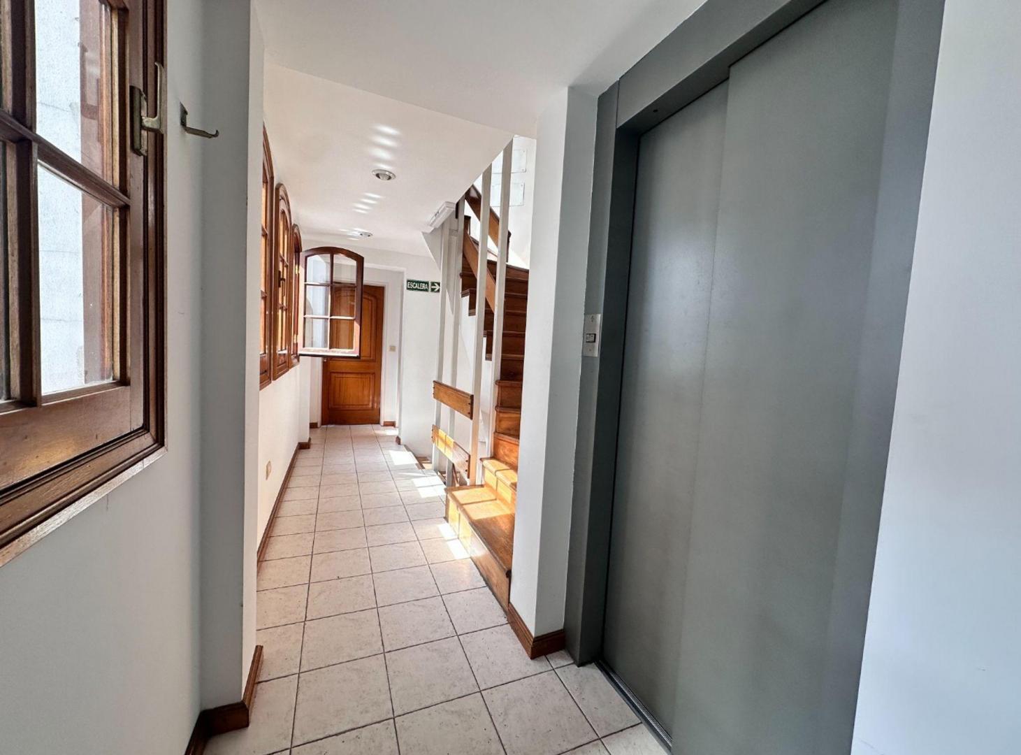 Foto de Venta depto 3 amb c/balcón, Apto Crédito, Adrogué, imagen 2