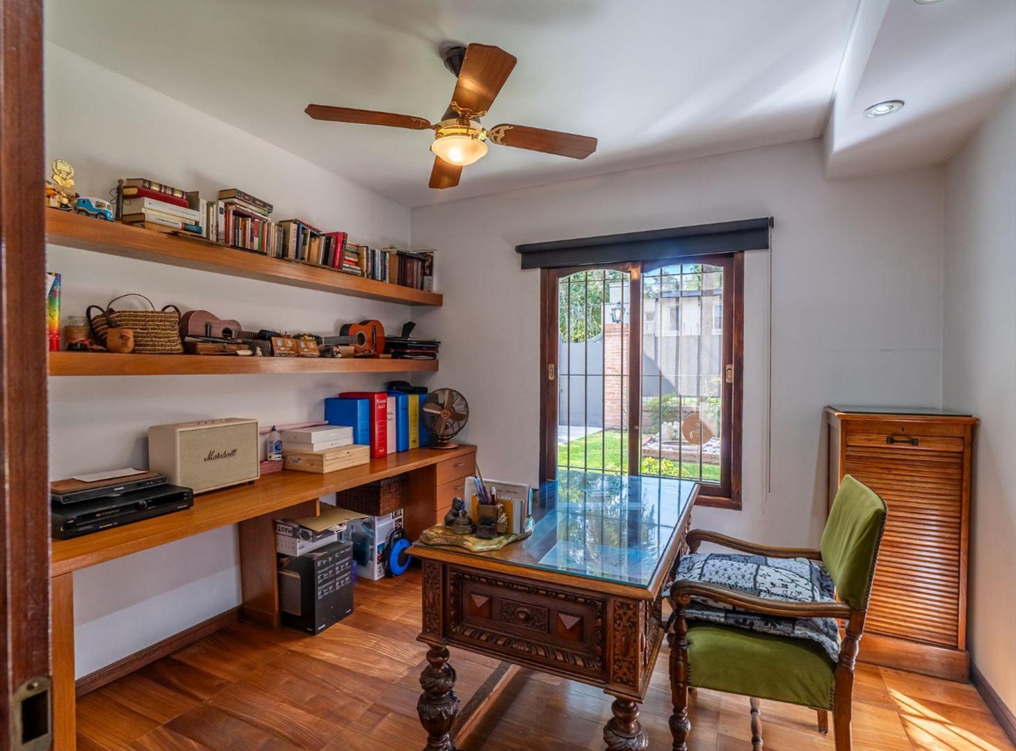 Foto de VENTA CASA PARQUE LELOIR 1760 M2 PILETA PERMUTA, imagen 5