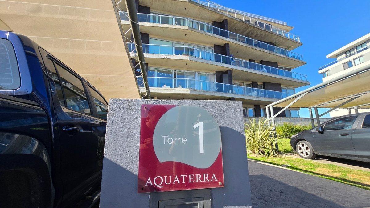 Foto de VENTA COCHERA SEMICUBIERTA NUEVO QUILMES, imagen 1