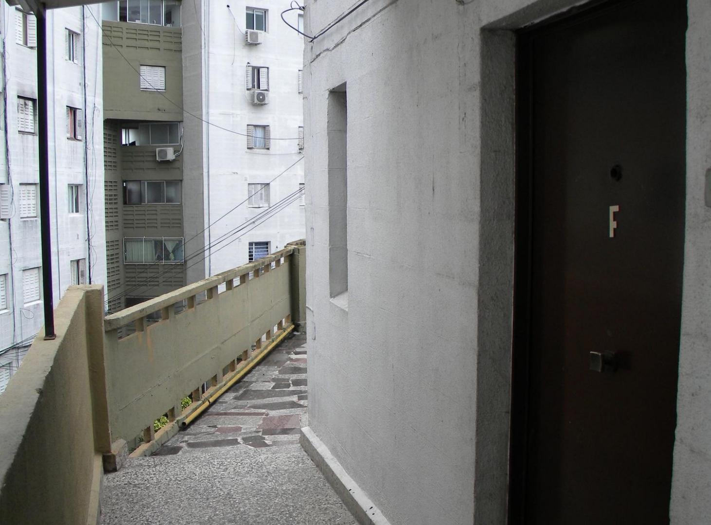 Foto de VENTA MONOAMBIENTE VILLA LUGANO B. PIEDRA BUENA, imagen 4