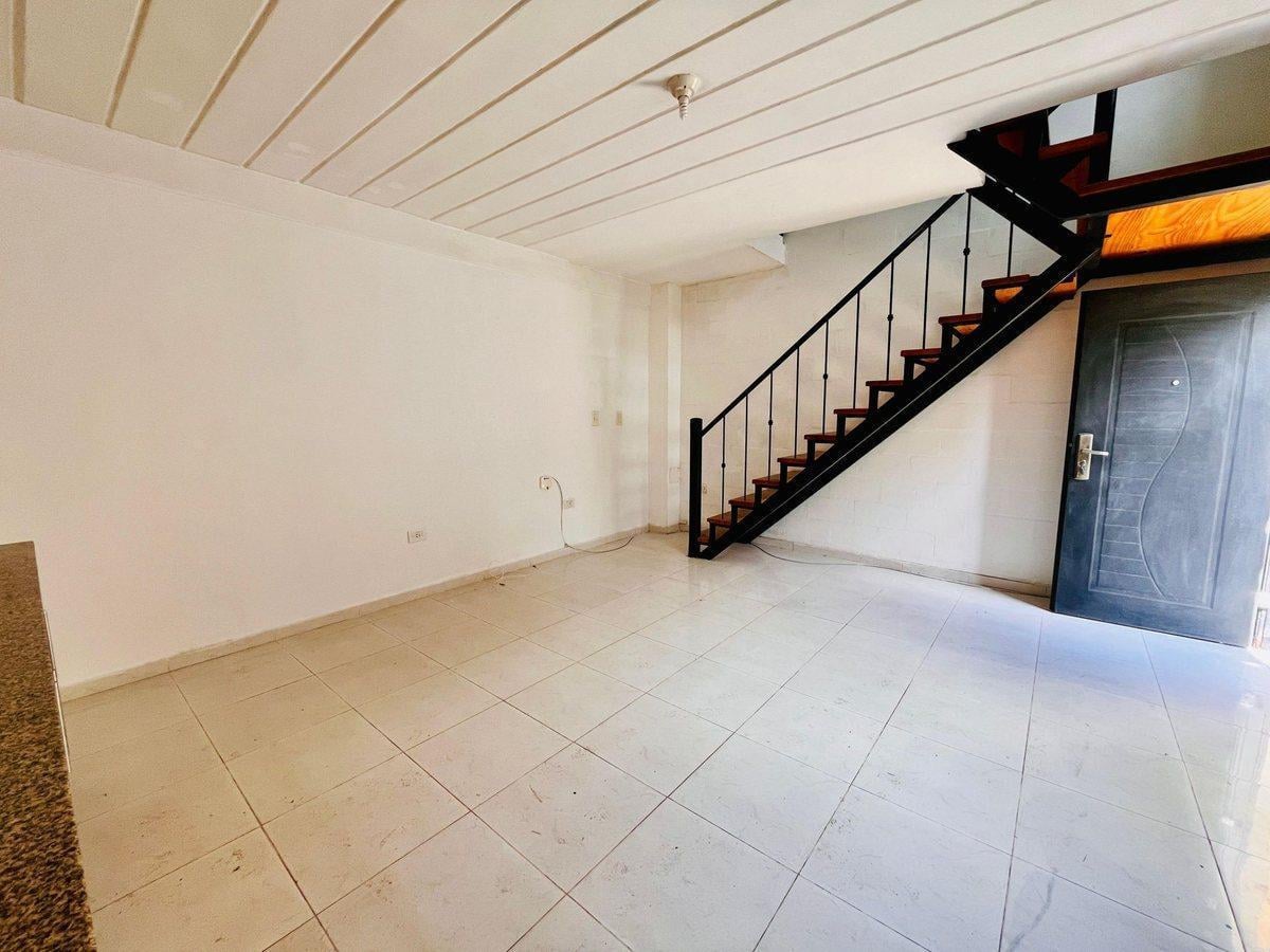 Foto de Venta PH duplex en Los Polvorines 3 amb sin expens, imagen 4