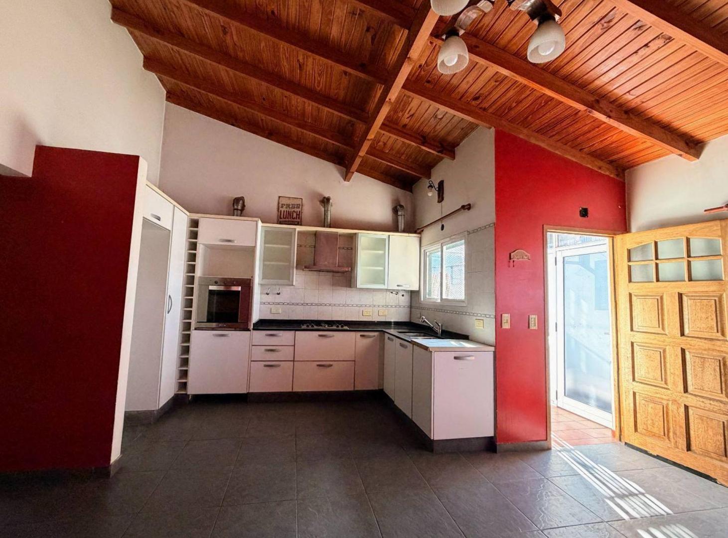 Foto de VENTA CASA V.DOMINICO PILETA GARAGE PARRILLA, imagen 1