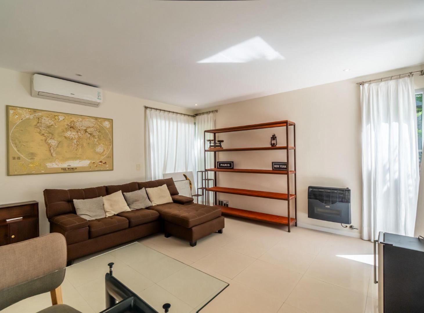 Foto de VENTA CADA 6 AMBIENTES BERAZATEGUI, imagen 2