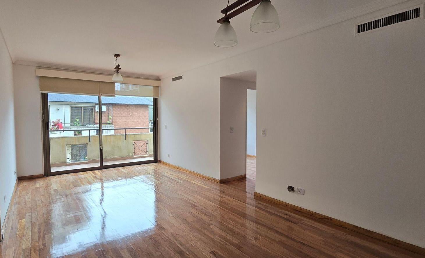 Foto de ALQUILER DEPARTAMENTO 3 AMBIENTES COCHERA BARRACAS, imagen 2