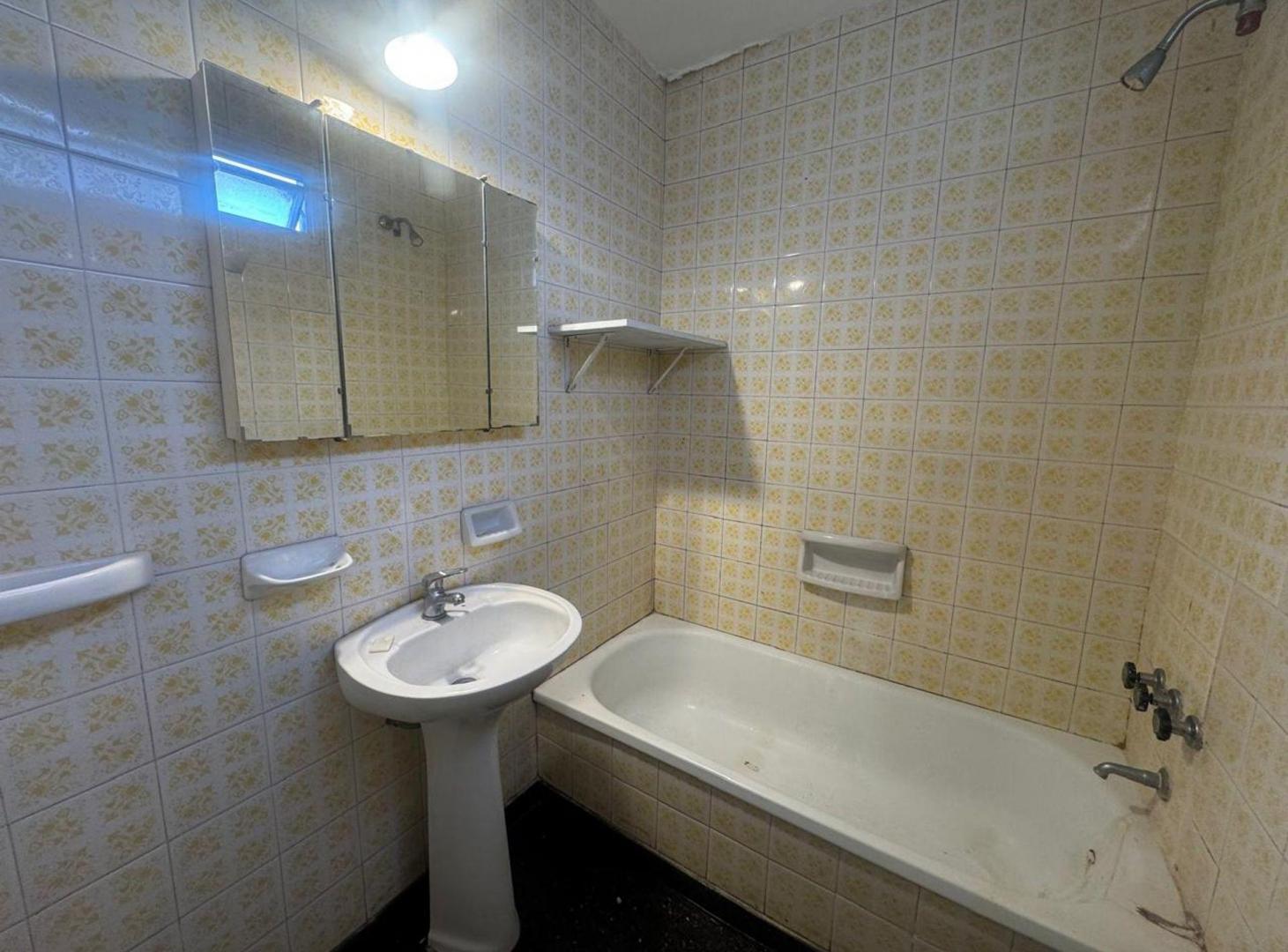 Foto de ALQUILER 2 AMBIENTES CON BAULERA. APTO PROFESIONAL, imagen 5