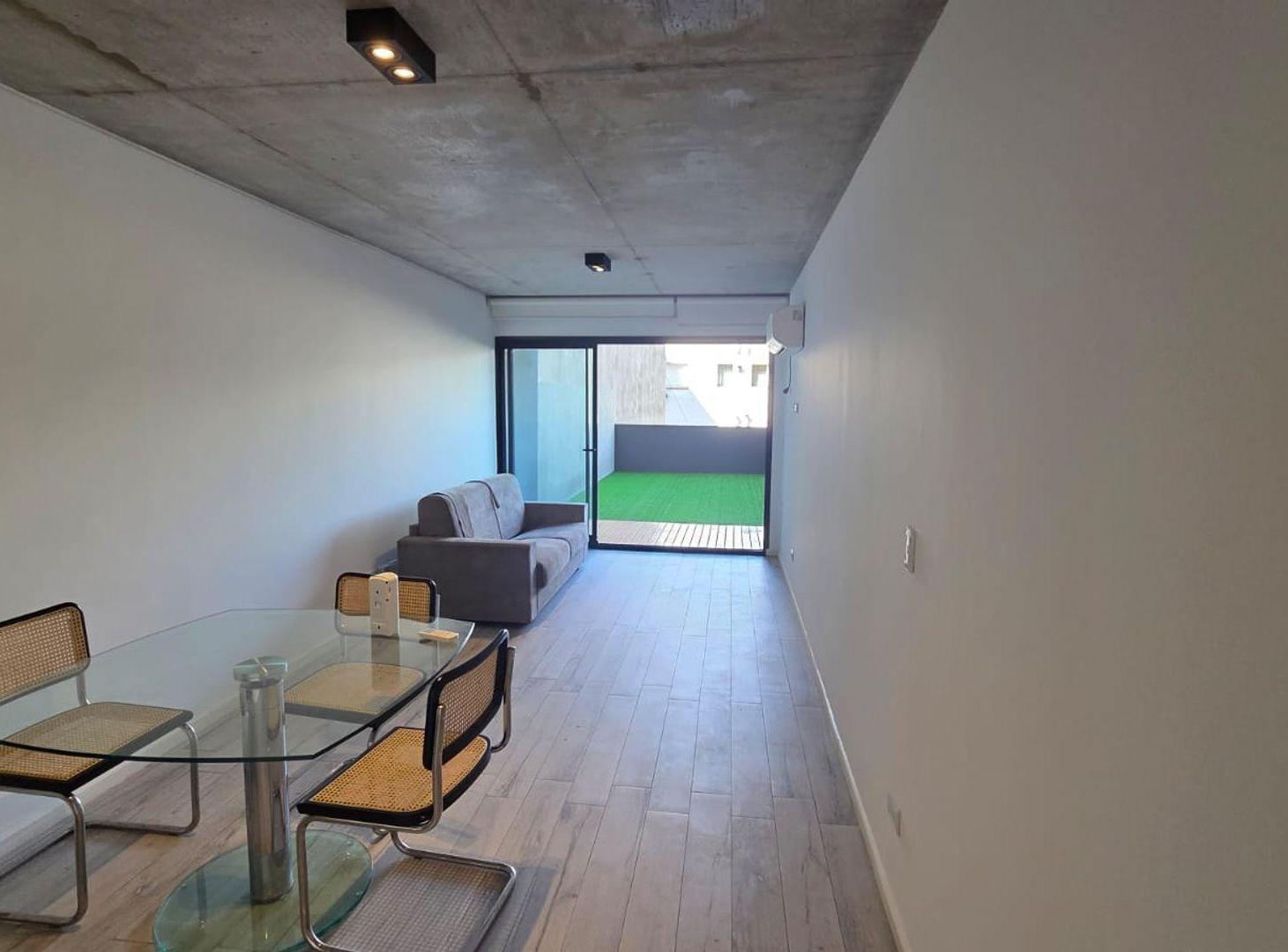 Foto de VENTA SAN TELMO MONOAMBIENTE C/PATIO OPC. COCHERA, imagen 2