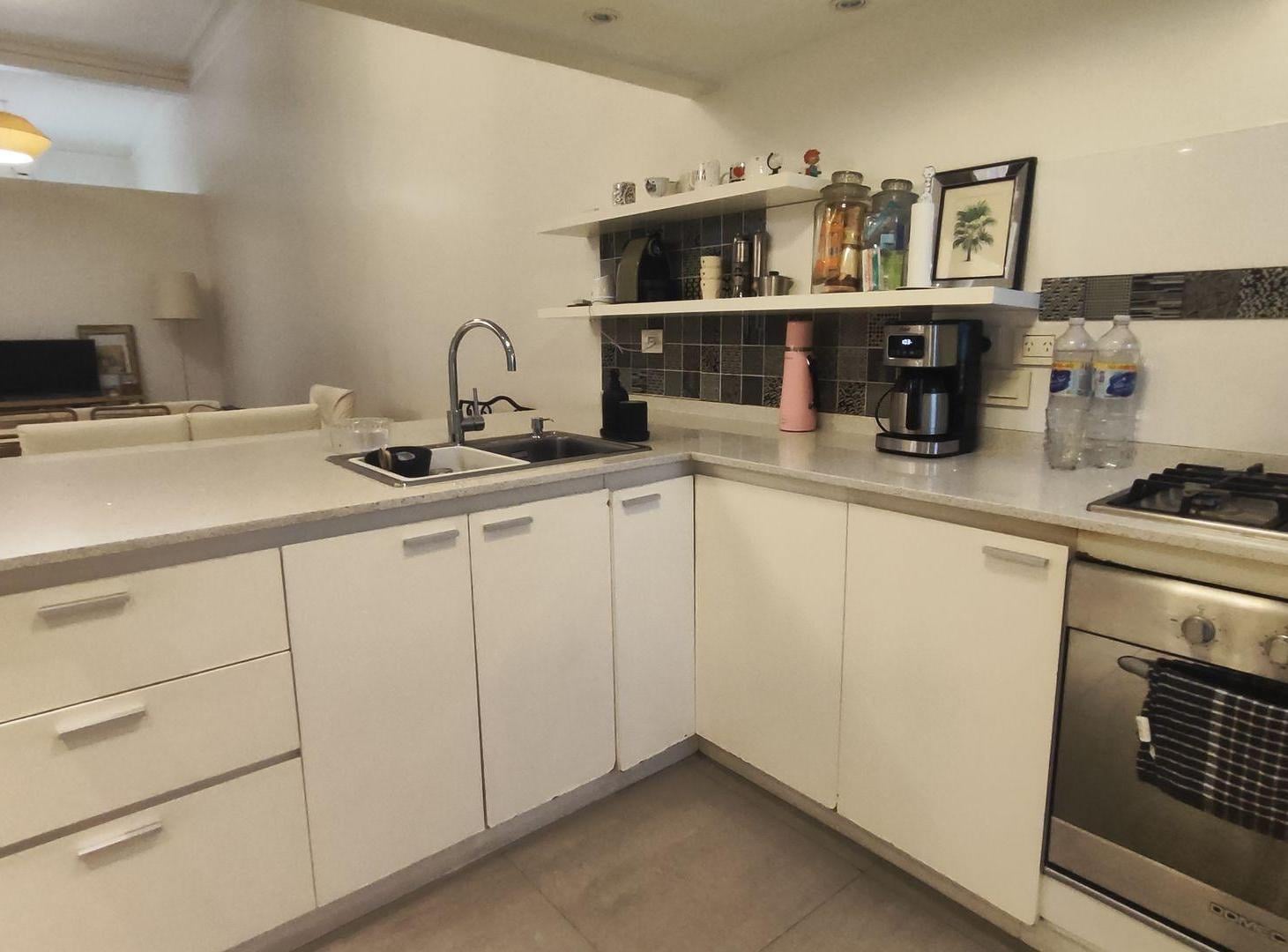 Foto de VENTA DEPARTAMENTO 4 AMBIENTES BARRACAS, imagen 4