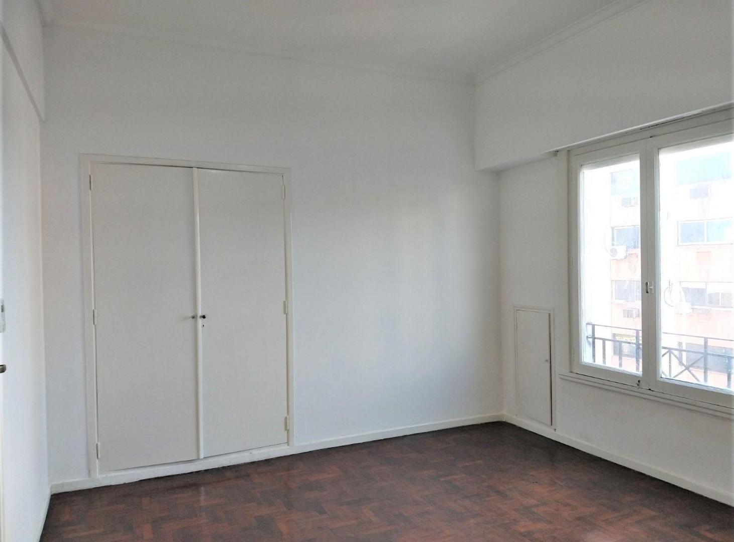 Foto de VENTA DEPARTAMENTO 3 AMBIENTES AVELLANEDA, imagen 4