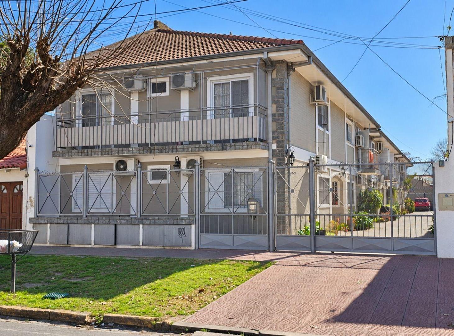 Foto de DEPARTAMENTO DE 2 AMBIENTES EN LOMAS DE ZAMORA, imagen 1