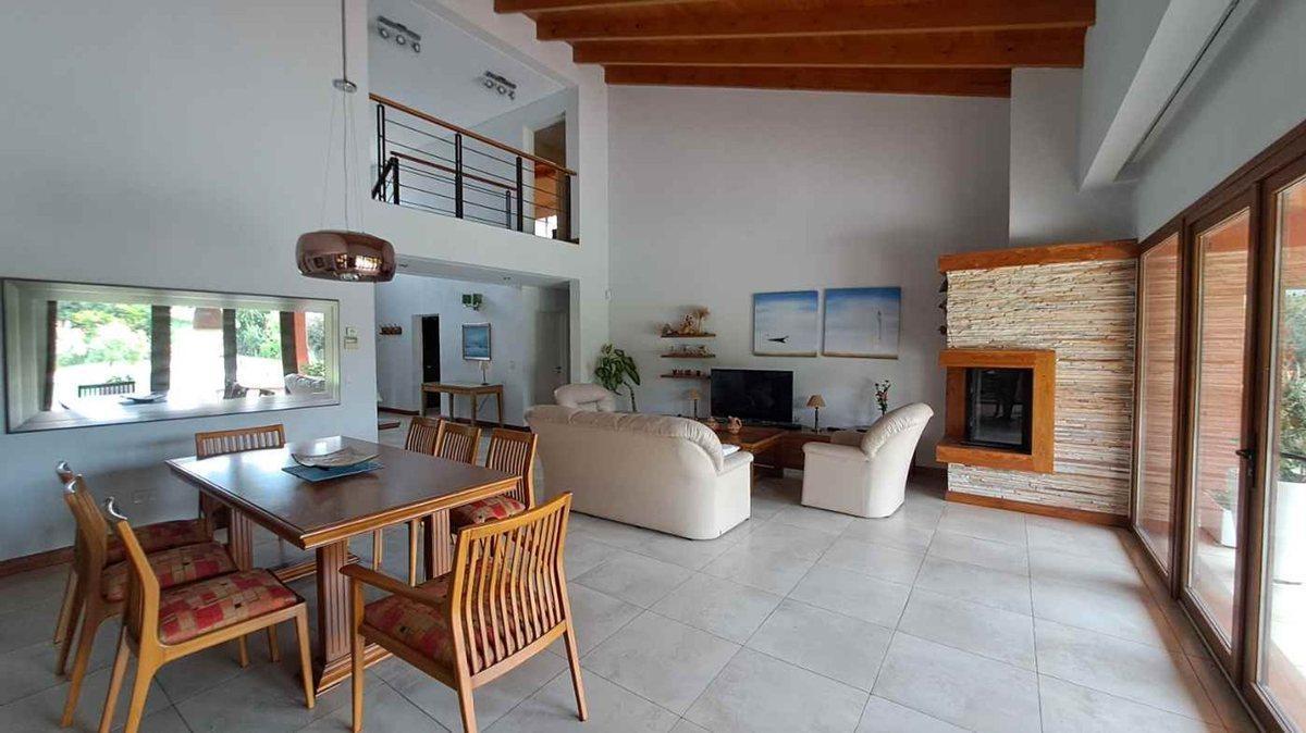 Foto de VENTA CASA 5 AMBIENTES BARRIO LAS LIEBRES GARIN, imagen 4