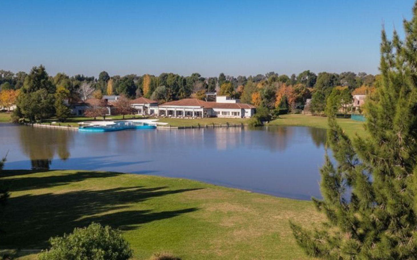 Foto de VENTA LOTE PREMIUM EN MIRALAGOS II | 1.400 m², imagen 2
