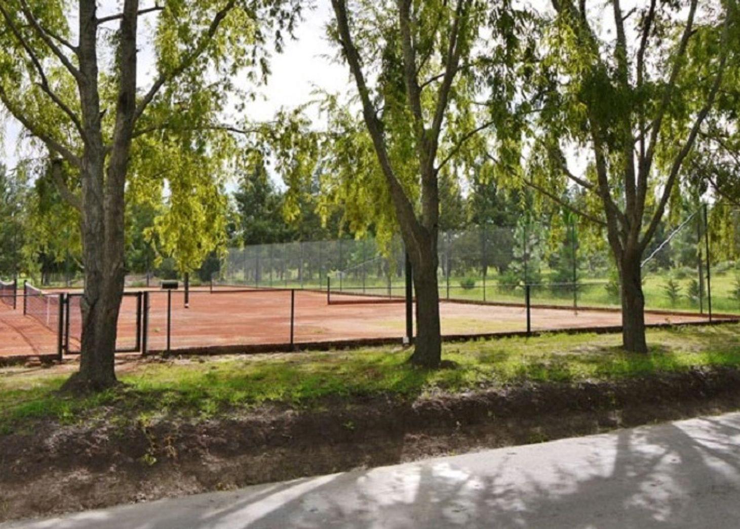 Foto de VENTA LOTE PREMIUM EN MIRALAGOS II | 1.400 m², imagen 3