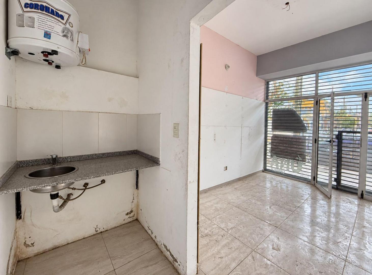 Foto de VENTA LOCAL COMERCIAL WILDE, imagen 4